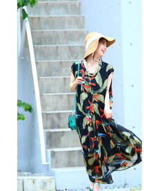 (予約販売:6月25日〜7月25日前後の出荷予定)【先行予約販売6月13日14:00から20:00まで】「FRENCHPAVE」(黒)ふんわりシルエットのボタニカル柄ロングワンピース