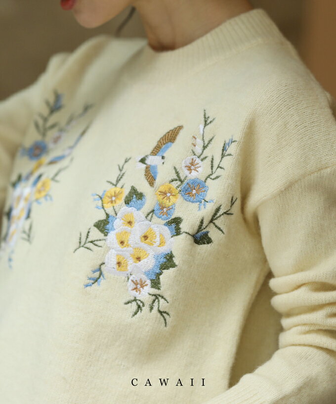 【再入荷♪11/1 12時&20時】（S~L対応）優美な鳥と花刺繍のもっちりニットプルオーバートップスのサムネイル