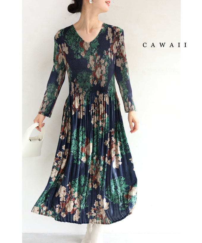 【再入荷♪8/25 12時&20時】（S〜3L対応）（紺）ベロア調艶花プリーツミディアムワンピースのサムネイル