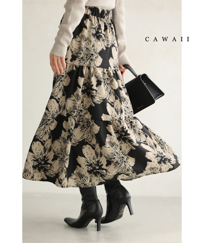 【再入荷♪5/1 12時&20時】（S~L対応）（黒）アーティスティックな花のティアードミディアムスカートのサムネイル