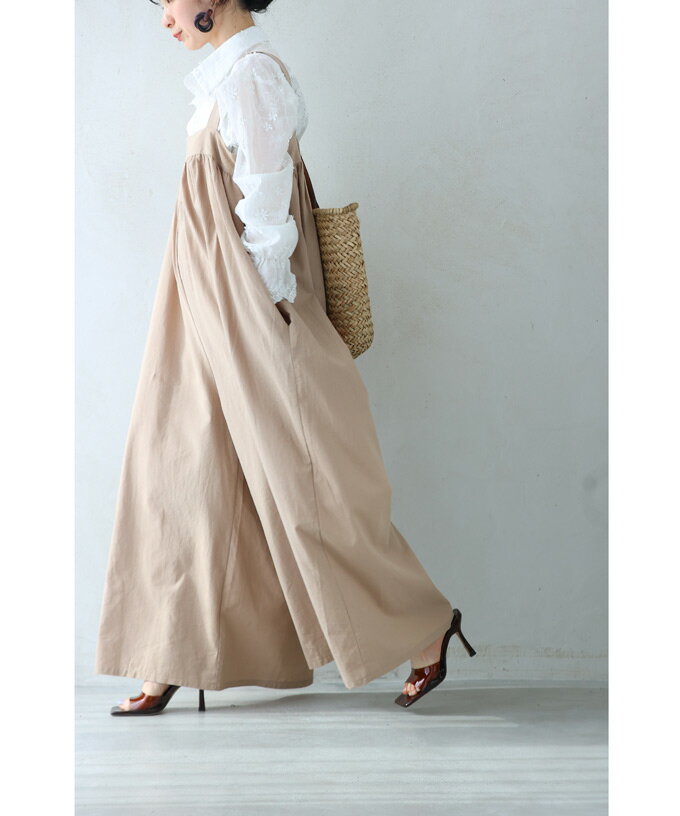 （M~2L対応）（ベルト付き）脚ラインゆったりパンツサロペット