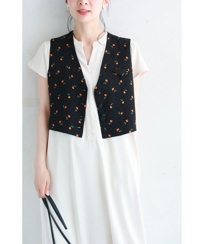 （S~M対応）（黒）さくらんぼ実る短丈ジレベスト