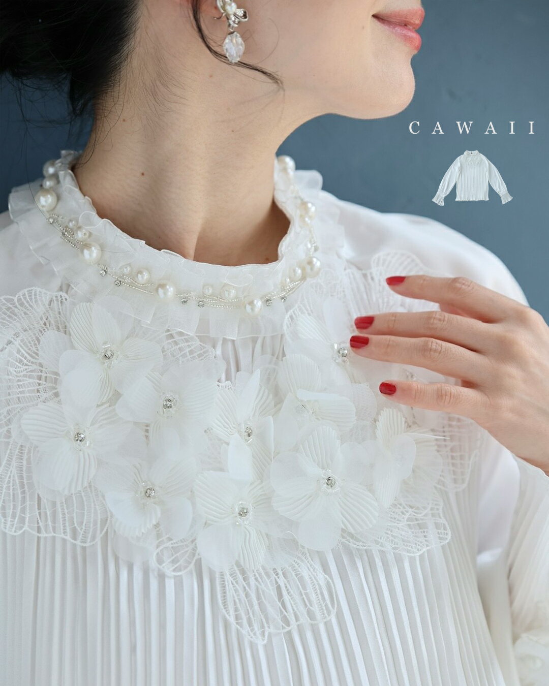 乐天商城 - 【再入荷♪5/29 20時】（S~3L対応）デコルテに咲く白花ブーケのプリーツブラウストップス