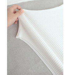 S〜L/2L〜3L(ホワイト)「FRENCHPAVEオリジナル」肩レースニット肩と袖の透けレース。タートルネックカットソートップスS/M/L/2L/3L11月12日22時販売新作