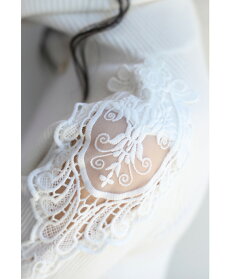 ▼▼S〜L/2L〜3L(ホワイト)「FRENCHPAVEオリジナル」肩レースニット肩と袖の透けレース。タートルネックカットソートップスS/M/L/2L/3L10月2日22時販売新作