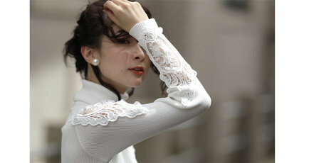 S〜L/2L〜3L(ホワイト)「FRENCHPAVEオリジナル」肩レースニット肩と袖の透けレース。タートルネックカットソートップスS/M/L/2L/3L11月12日22時販売新作