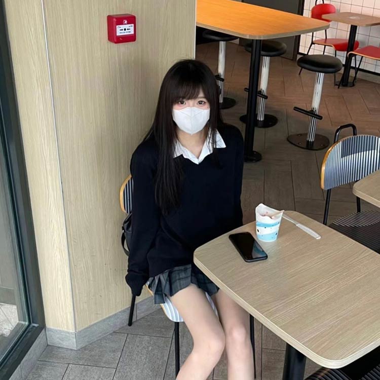 長袖 学生 セーター 女子 寒い日でもほっこり暖かさ スクールセーター 防寒 保温 男子 1枚でこなれ感アップ 無地 スクールセーター やわらかい 耐久性 中学生 シンプル 高校生 制服セーター 通学 長袖 制服 男女兼用 無地