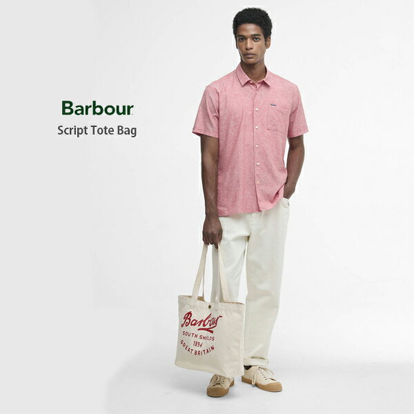 Barbour / Script ロゴトートバッグ 実用性が高く、クラシックなデザインが特徴のトートバッグ。 丈夫なコットンキャンバスで作られており様々な用途にお使いいただけます。 また上部はボタンで留められるようになっている為防犯性も高い仕様。 前面にバーシティ風のロゴをあしらっており、普段使いに最適です。 メーカー希望小売価格はメーカー商品タグに基づいて掲載していますBarbour / バブアー 英国のアウトドア・ライフスタイルを体現するブランドとして、1894年、ジョン・バブアーによりイングランド北東部のサウスシールズで創業。ハンティング、フィッシング、乗馬といった英国のアクティビティで代表するアウトドア・ライフスタイルブランドとしての確固たる地位を築きました。現在ではアウトドアユースだけでなく、ファッションとして自分のスタイルにこだわりのある人々に絶大な人気を誇っています。 Barbour / Script ロゴトートバッグ 実用性が高く、クラシックなデザインが特徴のトートバッグ。 丈夫なコットンキャンバスで作られており様々な用途にお使いいただけます。 また上部はボタンで留められるようになっている為防犯性も高い仕様。 前面にバーシティ風のロゴをあしらっており、普段使いに最適です。 サイズ H35cm / H49cm / D12cm 素材 綿100% 生産国 - 商品説明 実用性が高く、クラシックなデザインが特徴のトートバッグ。 丈夫なコットンキャンバスで作られており様々な用途にお使いいただけます。 また上部はボタンで留められるようになっている為防犯性も高い仕様。 前面にバーシティ風のロゴをあしらっており、普段使いに最適です。 ご注意ください ・カラーはモニター環境によって多少現品と異なる場合が御座いますので、予めご了承下さい。 ・当商品は、ほつれ等がある場合が御座います、お買い上げの際は予めご了承のほどよろしくお願いいたします。 ・こちらの商品は実店舗と在庫を共有している為、ご注文いただいた際に売り違いの為完売していることがありますので予めご了承ください。 【ご注意事項】 ※セール商品ならびにクーポン利用でご購入の商品の返品・交換はお受けしかねますので、 あらかじめご了承くださいませ。 ※セール期間時は注文が一度に入る可能性がありますので、 ご購入いただけても在庫がなくなっている場合がございます。 あらかじめご了承くださいませ。