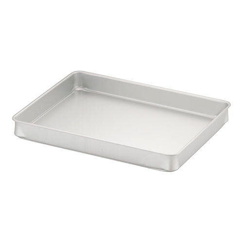 ■足金具が無く、洗いやすく、衛生的です。■アルミシステムバットともスタッキング出来ます。■蓋はアルミシステムバット蓋をご使用ください。ASTM104規格：小40幅×奥行き×高さ(mm)：347×267×40原産国：日本アルミシステムバットともスタッキング出来ます