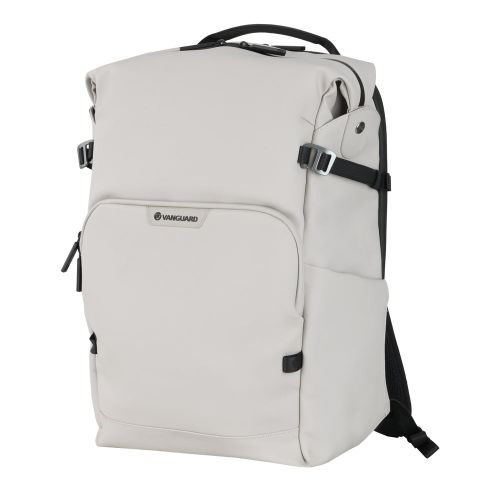 ■VEO LITEは、スマートなデザインと高い機能性を兼ね備えた次世代カメラバッグシリーズです。■カメラバッグらしさを感じさせない上品なルックスで、日常使いから撮影まで幅広く対応。■軽量で扱いやすく、ビジネスや旅行にもフィットする汎用性が魅力です。■カメラバッグに見えないミニマルデザイン■高密度PU素材採用■EVAスマートディバイダー内蔵■3方向アクセス(上部背面サイド)■独立PCスリーブ付き■スマートトラッカー対応ポケット■レインカバー付属VEOLITEB30LCM・カメラバッグに見えないミニマルデザイン・高密度PU素材採用・EVAスマートディバイダー内蔵・3方向アクセス(上部・背面・サイド)・独立PCスリーブ付き・スマートトラッカー対応ポケット・レインカバー付属内寸全体 W×H×D(mm)：320 × 480 × 150内寸下部 W×H×D(mm)：320 × 260 × 150外寸 W×H×D(mm)：330 × 490 × 215耐荷重(Kg)：12質量(Kg)：1.84ノートパソコン収納：16インチタブレット(インチ)：13容量(L)：30タイプ：バックパック　