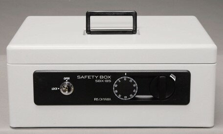 樂天商城 - アイリスオーヤマ　手提げ金庫　SBX-B5　グレー　【返品・キャンセル不可】　558232