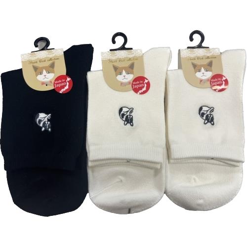 【送料無料】 クロ、シロx2足　(22-24cm)(イヌの刺繍)(3足セット)みっとめるへん社