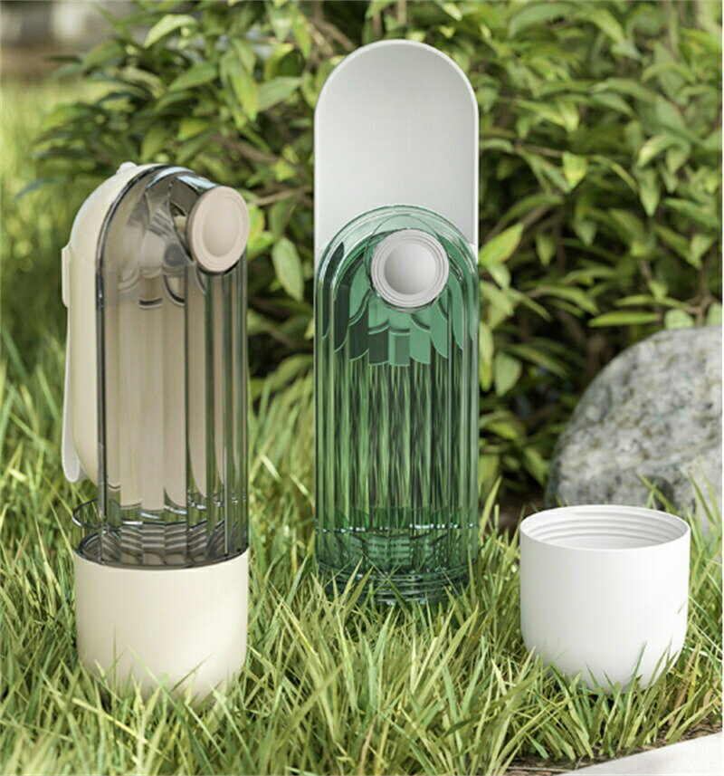 ペット給水給餌器 軽量水筒 携帯用給水器 水漏れ防止 自動給水 旅行用品 犬猫用 水分補給 ウォーターボ..