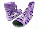 NIKE GLADIATEUR2 WMNS/ナイキ グラディエーター2 カラー（VIOLET/METALLIC SILVER）品番（429881-500 NIKE（ナイキ） WMNS GLADIATEUR 2です。クッション性に優れたソールに加え、足首のフィッティングも向上させた一足になっています。 新品未使用正規品