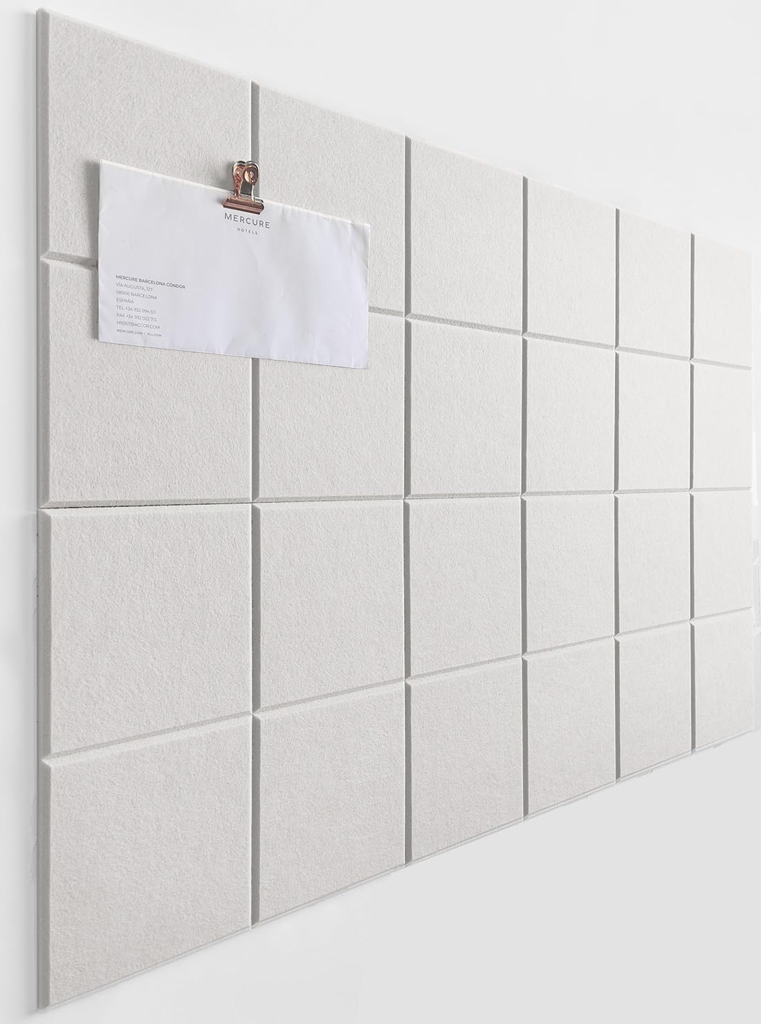 ・厚さ：9mm ・最大拡張サイズ：90×60cm ・構成：30×30cmのフェルトボード6枚セット ・素材：100%ポリエステル繊維