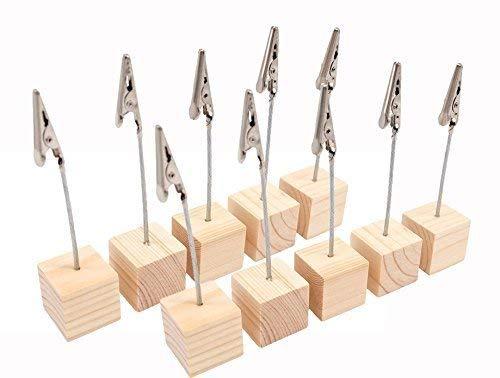 木製 スワイヤー メモクリップ メモホルダー メモスタンド カードスタンド カード立て・写真立てに オフィス/机上用品/文房具用に【サイズ】：土台：約2.5cmx2.5cmx2.5cm　メモクリップ金具部分：約8.5cm　全体高さ：約11cm（実際のサイズはちょっど誤差がありますので、予めご了承してください）【材質】：高品質木材＋ステンレス鋼 　　　【特性】：ワニクリップですので 簡単にメモや写真を立たせておくことが出来ます。シンプルなデザインですので、自宅やオフィスなど、 場所を選ばずにご使用いただけます。【ご使用】： オフィス用品として便利なペーパークリップを、インテリアとしても楽しめるオシャレなデザインで取り揃えました デスク周りで名刺やメモなどを挟んだり、お店のポップや販促用品としても活躍します