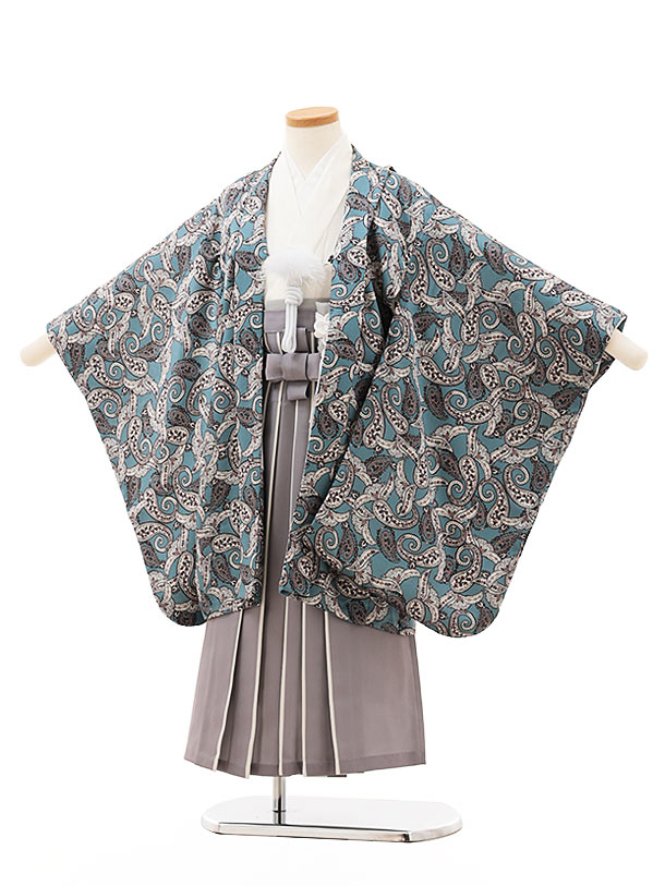 商品をレンタルされると以下の付属品がついてきます。 1.羽織り2.着物3.袖なし長襦袢 4.袴5.角帯6.羽織紐 7.扇子8.かいけん9.お守り 10.草履11.腰紐2本12.サスペンダー&nbsp; ※簡単なサイズ調整（腰紐にて）が必要な場合があります。 ※足袋は「足袋ソックス」または「ストレッチ足袋」となります。 （画像はイメージです。商品により色や形が異なります。） レンタルの空き状況は下記のご希望サイズをクリックしてご確認ください。 空き状況はこちら ○・・・レンタル可能 ×・・・レンタル不可 ■羽織丈：65cm　肩裄：52．5cm　袖丈：53．5cm（羽織）■着物身丈：77．5cm■袴丈：62．5cm（おへそからくるぶしまでの長さです。）※小物は着物に合わせてコーディネートさせて頂きます。