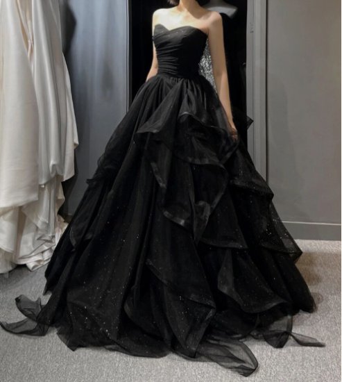 チューブトップ 結婚式ドレス ワンピース 肌見せ フリル ブラック ハイ 黒 ロング パーティードレス レディース 肩出し マキシ丈