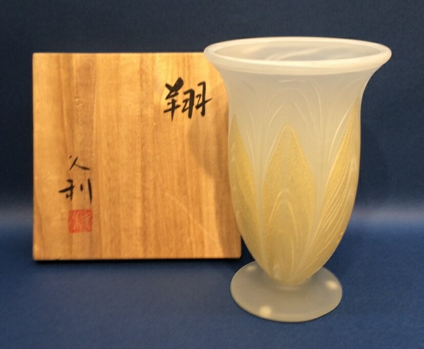 共箱 作品名 翔 作家 岩田久利 寸法 w14.5cm×h22.3cm 1925〜1994　東京出 東美卒　藝術院賞　日展評議員 状態は良好2016.12.18　値下げしました。旧価格￥45,000