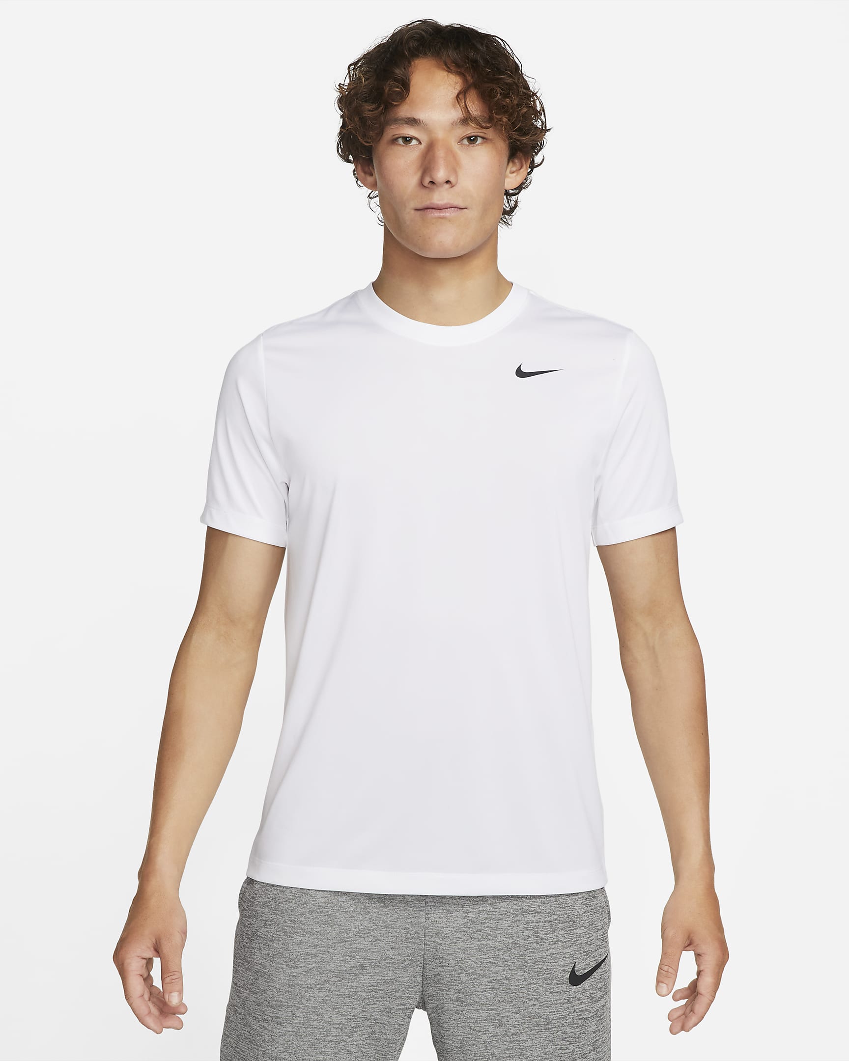 送料無料　NIKE(ナイキ)　ナイキ DF RLGD リセット S/S Tシャツ　マルチアスレ ウェア Tシャツ　(DX0990)