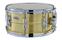 【Recording Custom Brass Snare】 14"x5.5"/13"x6.5"のスネアドラムには、コントロール性を追求したハイカーボンスティールワイヤー20本を搭載。14"x6.5"/14"x7"の深胴モデルには、パワー感あるサウンドに合う25本ワイヤーを採用しています。 更に、14"x5.5"のスネアドラムのみ、スティーブ・ガッド氏の要望による10本タイプスネアをオプションとして同梱。繊細かつ明快なサウンドを実現します。 ■RRS1365 13"x6.5"ブラスシェルのスネアドラムです。ふくらみのある鮮明なサウンドが特長。20本ワイヤが装着されパワー感もたっぷりです。