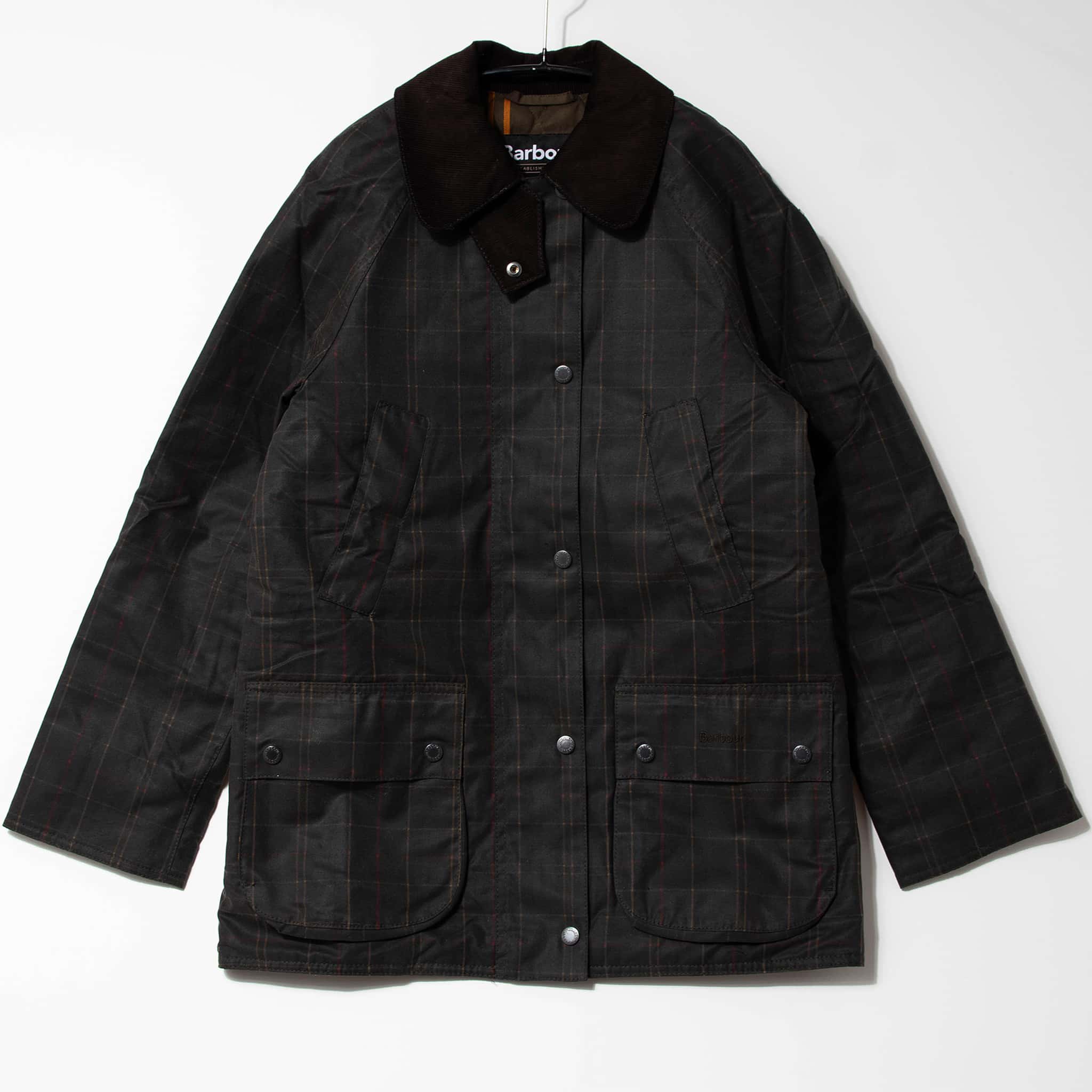 ブランドBARBOURはこちら耐久性と防水性において世界最高水準の性能を誇るオイルドコットンジャケットが有名なバブアーは、1894年に創業された英国で絶大な人気を誇る老舗メーカーです。英国上流階級のアウトドア・ライフスタイルを体現する機能美...