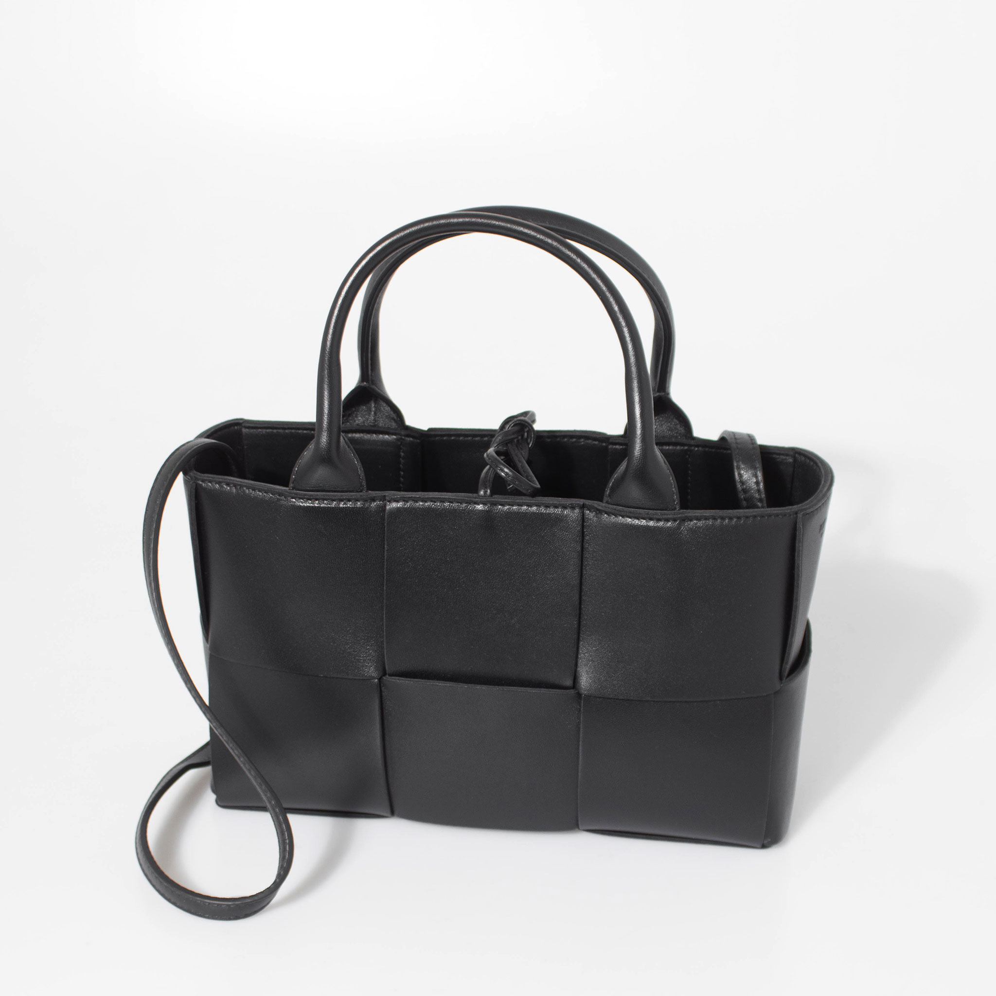 ボッテガヴェネタ BOTTEGA VENETA バッグ レディース 2WAYトート/ショルダーバッグ ARCO MINI TOTE BAG [ミニ アルコ トートバッグ] 709337 VCQC2