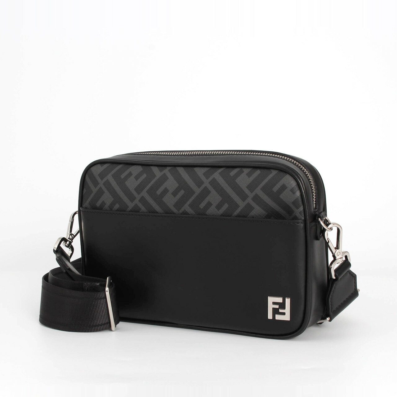 Rakuten - 【ポイント3倍＆1000円クーポン】フェンディ FENDI バッグ ショルダーバッグ SQUARED FF CAMERA CASE [スクエアFF カメラケース] メンズ 7M0286 AJF0