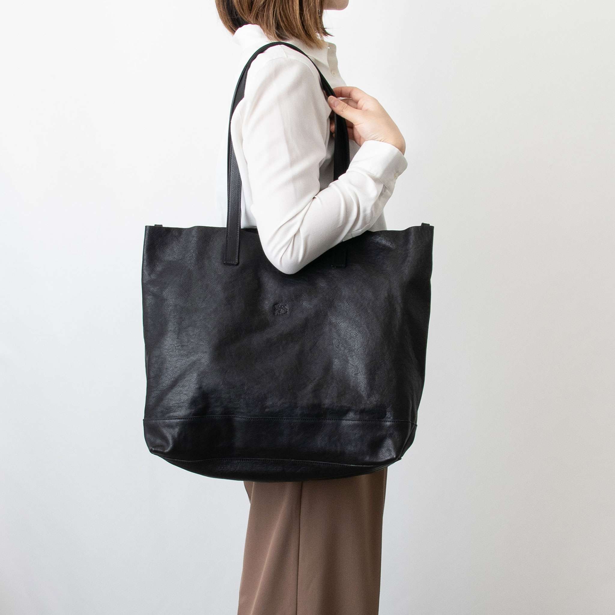 イル ビゾンテ 革トートバッグ メンズ イルビゾンテ IL BISONTE バッグ レディース トートバッグ NEW ICON TOTE BAG LARGE (Lサイズ) BTO134 PO0001【A4】