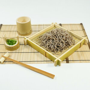 <青竹そば盛器>ざるそば ざる蕎麦 竹皿 ざる 青竹 四角 業務用 そば盛 【日本製】