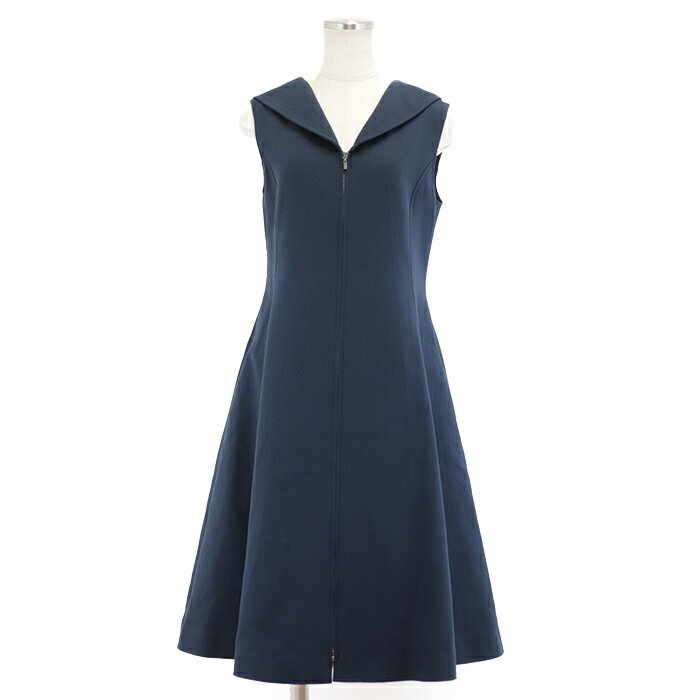 【新品同様】フォクシー The Pippa Dress ザ ピッパ ドレス フーディー ノースリーブ ワンピース コットン100％ レディース サイズ 40 ネイビー 42874 日本製 FOXEY【中古】のサムネイル