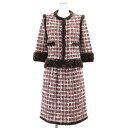 【極美品】CHANEL シャネル セットアップ ツイード 05A P26781 2005AW COCOマーク ロゴ チャーム ラパン ラビット ファー トリム チェック ノーカラー チェーン ジャケット スカート 共布付 レディース 34 赤系 茶色 レッド ブラウン 仏製 カール・ラガーフェルド期【中古】