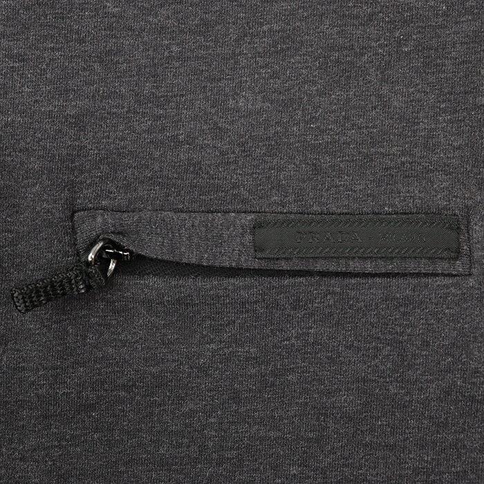 SALE【美品】PRADA プラダ Tシャツ 2010年製 ジップポケット シグネチャー ロゴ タグ クルーネック プルオーバー ショートスリーブ 半袖 ストレッチ ポケT トップス メンズ サイズ M チャコールグレー チュニジア製【中古】