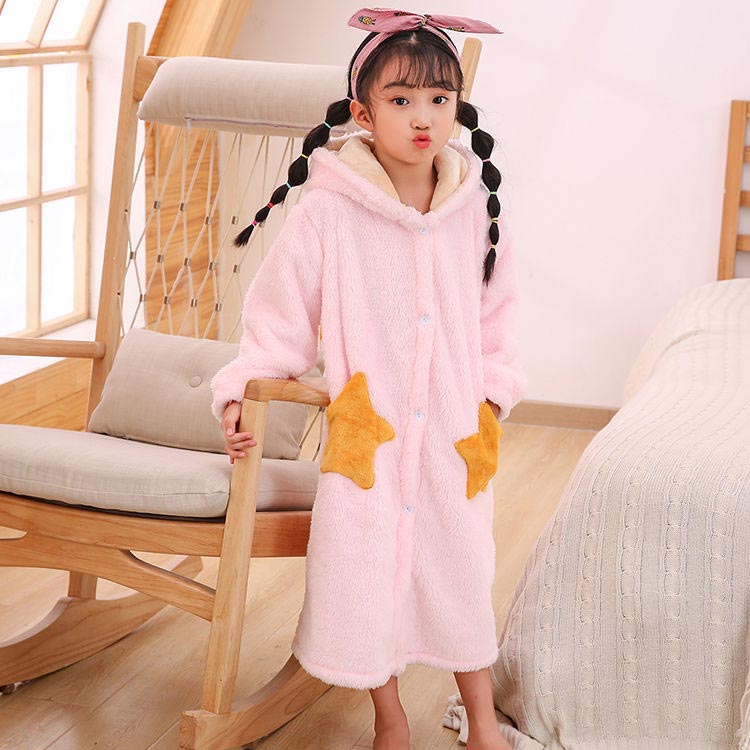 パジャマ 子供 ナイトガウン ルームウェア 冬 バスローブ ガウン 着る毛布 寝巻き フード 可愛い耳付き 長袖 あったか 寒さ対策 ふわふわ フランネル キッズ 子供パジャマ ロング 女の子 男の子 秋冬 裏起毛 厚手 暖かい もこもこ フード付き 部屋着 前開き かわいい ... ADOSSY バスローブ ベビー服 子ども服 男の子 女の子 シンプル 上品 柔らか フード付き くまみみ グレー, 90