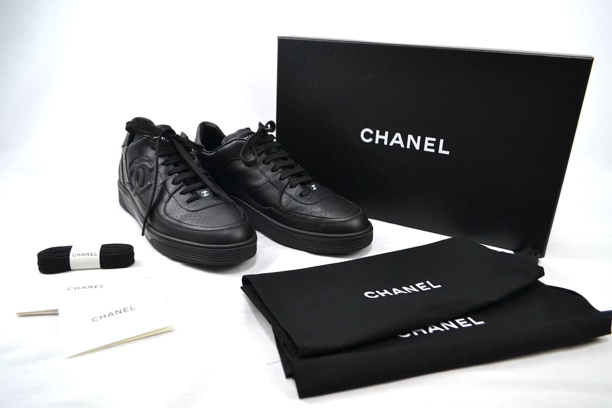 23SS 新作 CHANEL シャネル スニーカー カーフスキン ブラック 43【中古】新古品