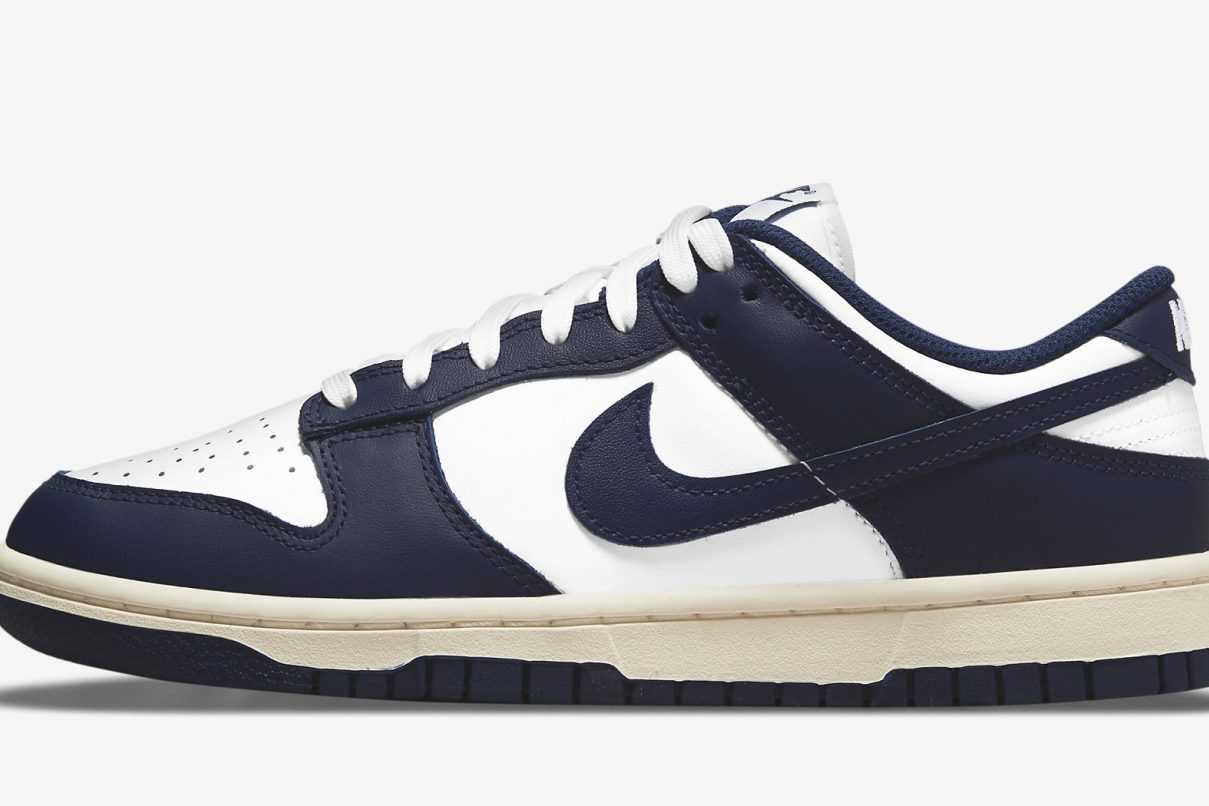 サイズ選択可【国内配送】Nike WMNS Dunk Low Vintage Navy ナイキ ウィメンズ ダンク ロー ヴィンテージ ネイビー　選べるサイズ　23 23.5 24 24.5 26 26.5 27 27.5 28 28.5 29