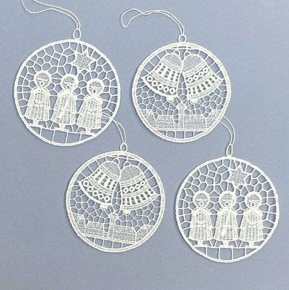 レースオーナメント4枚セット・聖歌隊とベル