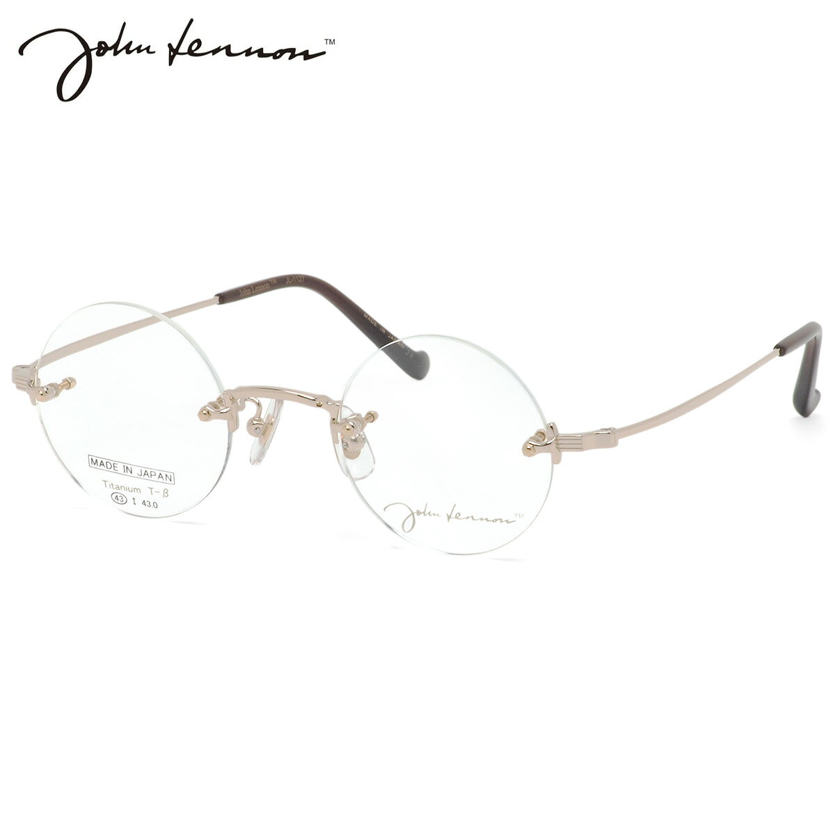 商品基本情報商品カテゴリー：メガネブランド名：John Lennon (ジョンレノン)型番：JL-1127 1 フレームカラー：ゴールド レンズカラー：--紫外線カット率：--可視光線透過率：--鼻パッド：ありレンズシェイプ分類：ラウンドフレームタイプ分類：ツーポイントフレーム材質：チタン レンズ材質：デモレンズおすすめの性別：ユニセックス ----------------------------------------------- おすすめの性別：男性にも おすすめの性別：女性にもオススメです。 -----------------------------------------------付属品：専用ケース、レンズクロス ※付属品の仕様は予告なく変更になる場合がございます。予めご了承くださいませ。状態：新品未使用正規品、日本製 デモレンズがセットされた状態での使用はできません。ご使用の際は必ずレンズを入れ替えてください。商品サイズ情報【A】レンズのよこ幅：43mm 【B】レンズのたて幅：43mm 【C】ブリッジ幅：23mm 【D】全体のよこ幅：128mm 【E】全体のたて幅：43mm 【F】テンプルの長さ：146mmメーカー公表サイズ：43□23-146電脳眼鏡が厳選したレンズについてご希望のレンズの屈折率やコートの種類等により、「NIKON」「SEIKO」「HOYA」などのメーカーが発売している多くのレンズの中から最適なレンズを厳選しています。JL-1127 1 43掛ける人の顔型やスタイルによって印象が大きく変わりやすいとされる、正円タイプのラウンドメガネ。一般的には主張の強い玉型ですが、フレームの無いツーポイントモデルとして設計されているので、レンズがお顔にもファッションにも溶け込みやすく仕上がっています。シンプルでミニマルなデザインが、知的かつ上品な印象を与えてくれるので、フォーマルなシーンやビジネスシーンにも適しています。また、フレームがないことで視界を遮るものがなく、開放感があるので、運転やデスクワークなどのシーンでも役立ってくれることでしょう。個性を演出しつつもシンプルな美しさのあるこのモデルは、高品質な日本製フレームで、性別やシーンを問わず使いやすいモデルです。