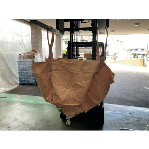 【特長】■ワンウェイタイプです。【用途】■河川、崖などの仮設や土砂せき止めに。【仕様】■最大充填荷重(kg)：500■縦(mm)：1100■横(mm)：1100■高さ(mm)：750■排出口：あり■丸型■耐荷重：0.5t【材質・仕上】■基布：ポリプロピレン■投入口：ポリエチレン