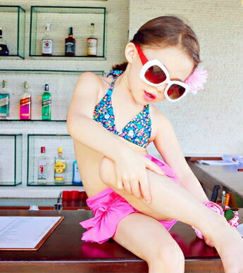 女の子水着3点セット　長袖ラッシュガード&ビキニ&スイムパンツ　　女の子用水着　 子供　キッズ　140/145/150