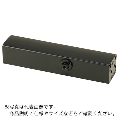 特長：取付ビスが見えない角型デザインに曲線を融合。ご家庭のドアにやさしくフィットします。3バルブ調整、四季の温度変化の影響を受けないオールシーズンタイプ。ドアの閉鎖速度には全体的な閉鎖スピードをコントロールする第1速度区間、閉じ際のスピードをコントロールする第2速度と2つの速度区間があります。ドアが閉鎖位置手前約2°まできた時点でドアを素早く閉めるラッチングアクション機能が標準装備されており、エアタイトドアや電気錠付ドアなどに効果的で、より確実に閉めることができます。仕様：色：ブラック適用扉質量(kg)：25〜45適用幅(mm)：900幅(mm)：229奥行(mm)：45適用高さ(mm)：2100パラレル型バックチェック付きストップ付きD型ブラケット仕様　●代表画像について 商品によっては、代表画像を使用している場合がございます。 商品のカラー、サイズなどが異なる商品をイメージ画像として 使用させて頂いている場合がございます。 必ず、商品の品番と仕様をご確認のうえ、ご注文お願いいたいます。 　●代金引換でのお支払いについて 発送する商品の総重量が20kgを超えてしまったり、 商品の大きさが当店から発送できる規定サイズを超えてしまう場合 メーカー直送での対応となりますので、 代金引換がご利用頂けない場合がございます。 該当する場合、当店から別途メールにてご連絡させて頂いております。 　●北海道・沖縄・離島・一部地域の送料について 別途追加で送料がかかる場合がございます。 送料がかかる場合は、メールにて送料をご連絡させて頂き、 お客様にご了承頂いてからの手配となります。 　●お買上げ明細書の廃止について 当店では、個人情報保護と環境保護の観点から同封を廃止しております。 お買上げ明細書が必要な場合は、備考欄に「お買上げ明細必要」と 記載お願いいたします。 当店からの出荷の場合は、同封にて発送させて頂きます。 （※メーカー直送の場合は、PDFデータをメールさせて頂きます。）