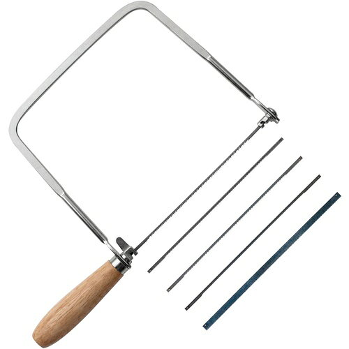 特長：刃は焼入れをしてあるので、切れ味が長持ちします。替刃を使用することにより、木工工作から非金属の切断やプラスチック・塩ビの切断にもご使用できます。用途：模型制作での曲線カット作業木工細工・パズル製作プラスチック・軽金属の精密切断アクセサリー・クラフト製作薄板木工での装飾カット作業仕様：使用ノコ刃サイズ(mm)：170全長(mm)：300替刃全長(mm)：170ハンドル長(mm)：110刃長(mm)：130替刃式材質／仕上：フレーム：鉄柄：天然木セット内容／付属品：替刃：一般木材用2本、薄板木工用、プラステック用、軽金属用各1本　●代表画像について 商品によっては、代表画像を使用している場合がございます。 商品のカラー、サイズなどが異なる商品をイメージ画像として 使用させて頂いている場合がございます。 必ず、商品の品番と仕様をご確認のうえ、ご注文お願いいたいます。 　●北海道・沖縄・離島・一部地域の送料について 別途追加で送料がかかる場合がございます。 送料がかかる場合は、メールにて送料をご連絡させて頂き、 お客様にご了承頂いてからの手配となります。 　●お買上げ明細書の廃止について 当店では、個人情報保護と環境保護の観点から同封を廃止しております。 お買上げ明細書が必要な場合は、備考欄に「お買上げ明細必要」と 記載お願いいたします。 当店からの出荷の場合は、同封にて発送させて頂きます。 （※メーカー直送の場合は、PDFデータをメールさせて頂きます。） 　注意事項 ※商品名に【2個セット】等、数量の明記がない場合は1個での販売となります。