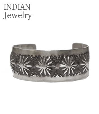 INDIAN JEWELRY ʥХ²|Nora Tahe|Хץ|ץ|Х󥰥NAVAJO STAMPED SILVER BANGLE١ڥᥫͥƥ֡IJ-279(Bangle)