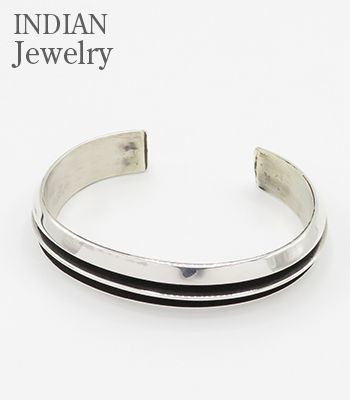 INDIAN JEWELRY ナバホ族|トム・ホーク|オーバーレイ|エッジライン|バングル『NAVAJO OVERLAY SILVER RING Tom Hawk』【アメカジ・ネイティブ】IJ-388