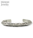 INDIAN JEWELRY ナバホ族|スタンプワーク|トライアングル|シルバー|バングル『Navajo Stamped Silver Triangle Bangle Kevin Ramone』【アメカジ・ネイティブ】IJ-502