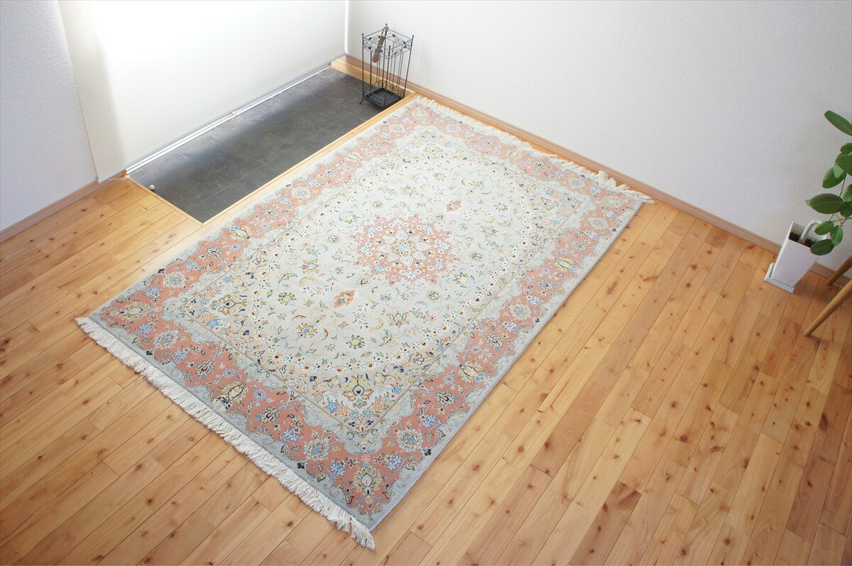 ペルシャ絨毯 【本物イラン産】 カシャン産 アイボリー ピンク フラワー柄 221×142cm ペルシャじゅうたん 手織り ペルシャ 絨毯 じゅうたん 長方形 ラグ 厚み 華やか おしゃれ リビング 部屋 豪華 高級 A17260 orientalrugfactory-10002651 オリエンタルラグファクトリー サンプル画像3