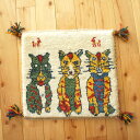 ペルシャ ギャッベ 【 本場 イラン産 】 37.5x41cm 厚み 2.18cm アイボリー ベージュ ネコ柄 猫 3匹 ねこ 座布団 セール ギャベ チェアマット ウール100% 天然素材 草木染め 手織り 絨毯 ラグ 赤ちゃんも安心 カシュガイ族 遊牧民族 プレゼント T8552