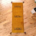 ペルシャ ギャッベ 【 本場 イラン産 】 123x45cm 厚み 2.37cm イエロー 黄色 山吹色 生命の木 ヤギ Gabbeh 赤ちゃんも安心 ギャベ 遊牧民族 カシュガイ族 手織り絨毯 ソファ前 ミニランナー 細長い キッチンマット 上がり框 RJ14530