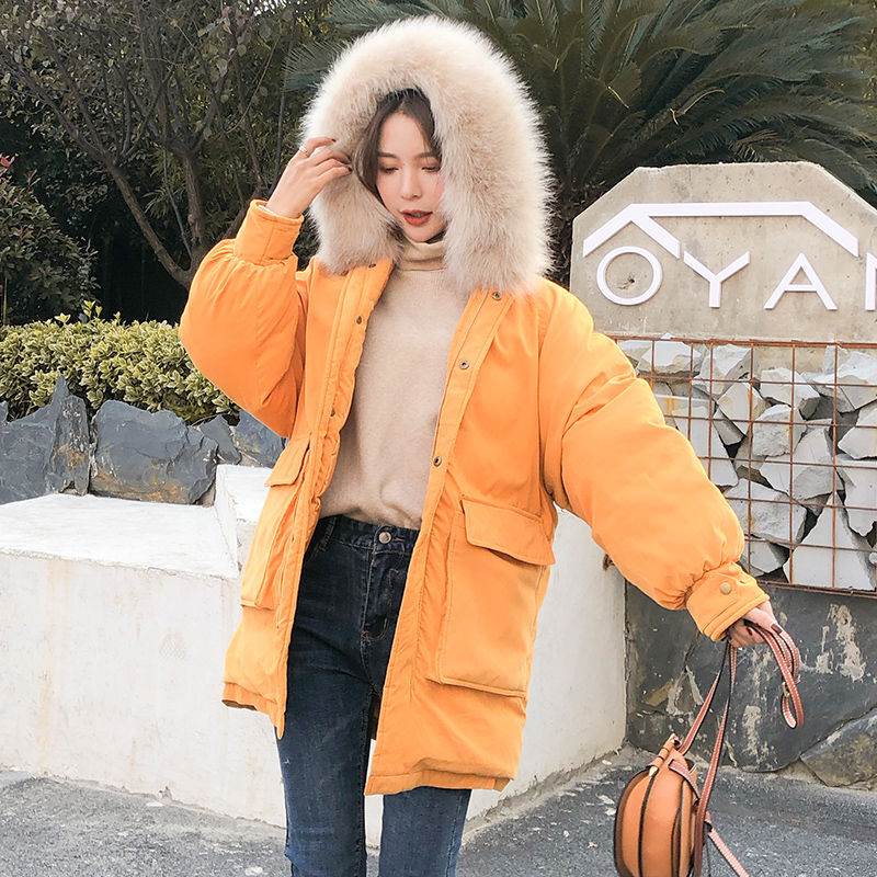 乐天商城 - モッズコート アウター レディース 中綿 ファッション カジュアル フード付き ポケット 上品 防寒 極暖 冬 ファー ミディアム丈 厚手 大人 可愛い 通学 S M L XL ゆったり オーバーサイズ もこもこ ふわふわ お出かけ 旅行 休日 通勤 通学 デート イエ 韓国 オルチャン