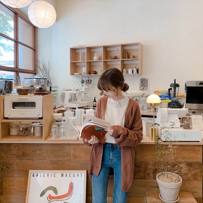 シャツ セットアップ レディース レース 長袖 カーディガン バルーン袖 S M L XL キャメル ホワイト 春 夏 休日 デート お出かけ 旅行 女子会 通勤 通学 OL 大学生 ママ 大人 きれいめ かわいい カジュアル お洒落 着痩せ 細見え 着回し シースルー 韓国 オルチャン